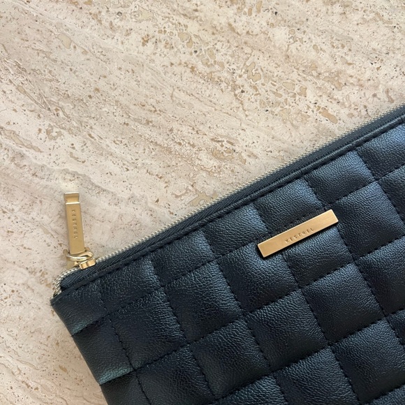 Kestrel Quilted Bag - Picture 2 of 3